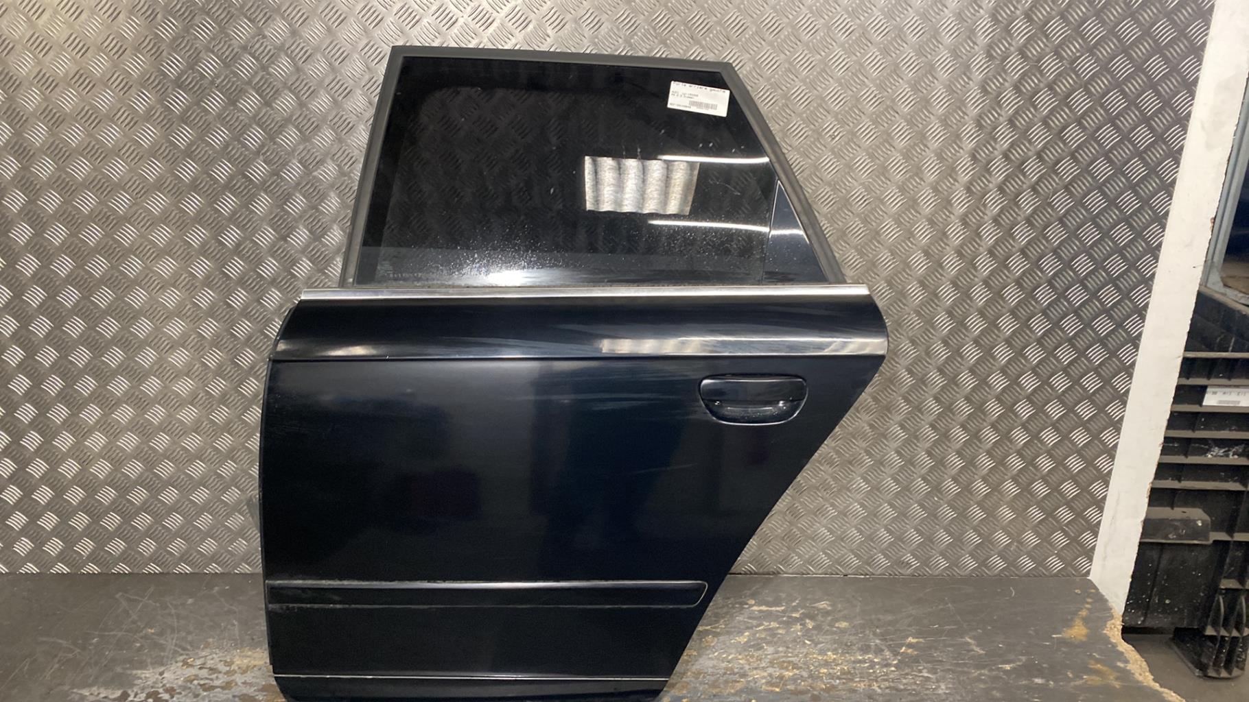Porte arriere gauche AUDI A4 2 AVANT PHASE 2 BREAK  - 1