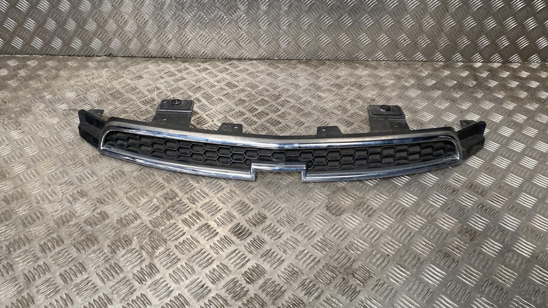 Calandre CHEVROLET ORLANDO Diesel - 1