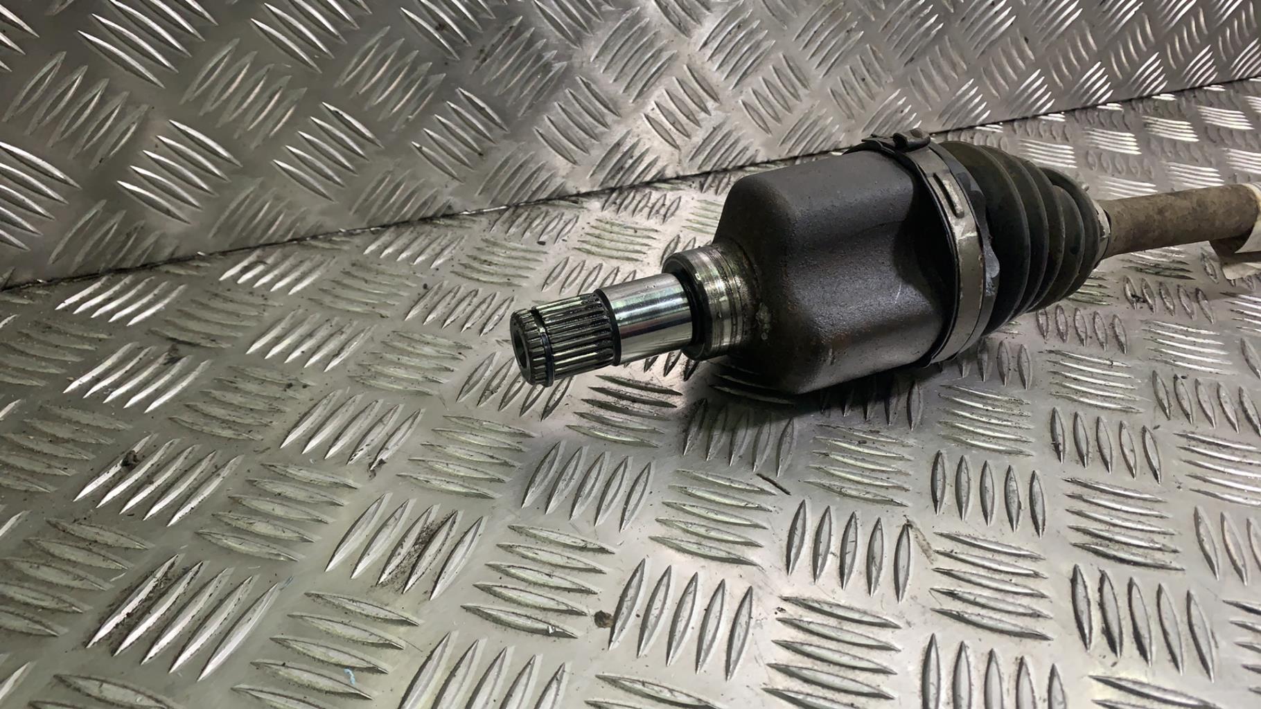 Giunto cardanico albero di trasmissione sinistro FORD FOCUS 3 PHASE 1 Gasolina - 1