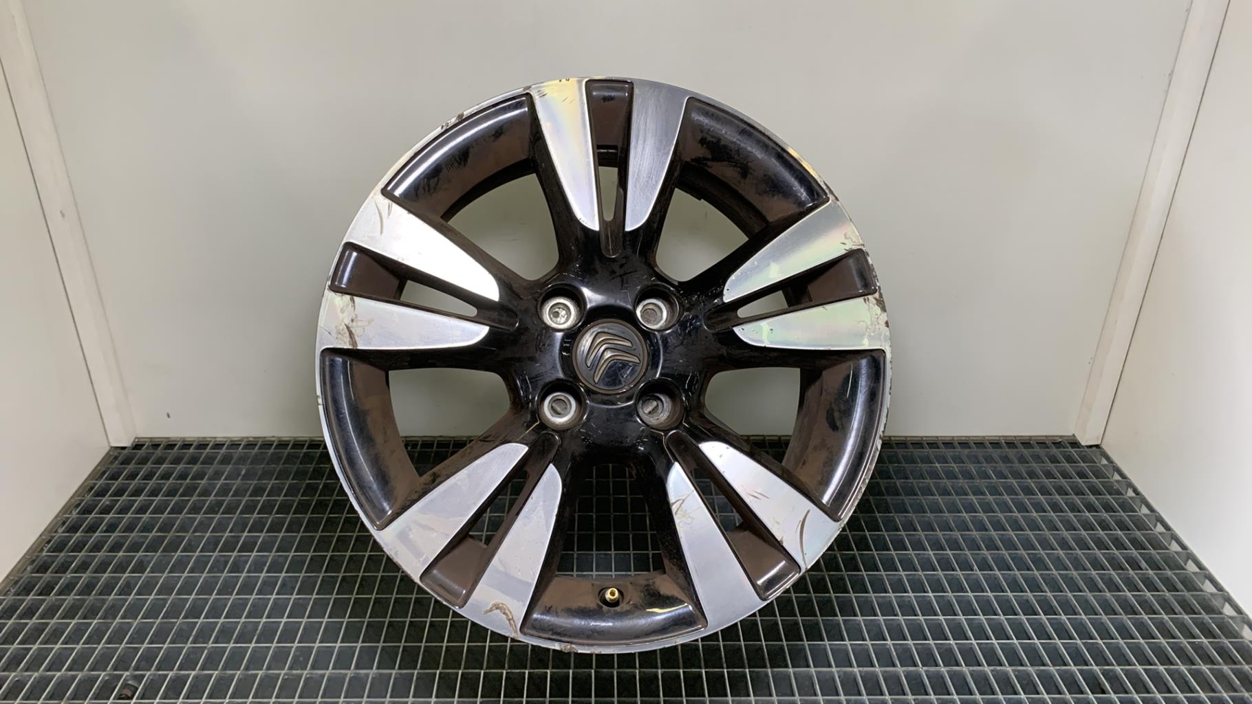 Llanta CITROEN DS3  - 1