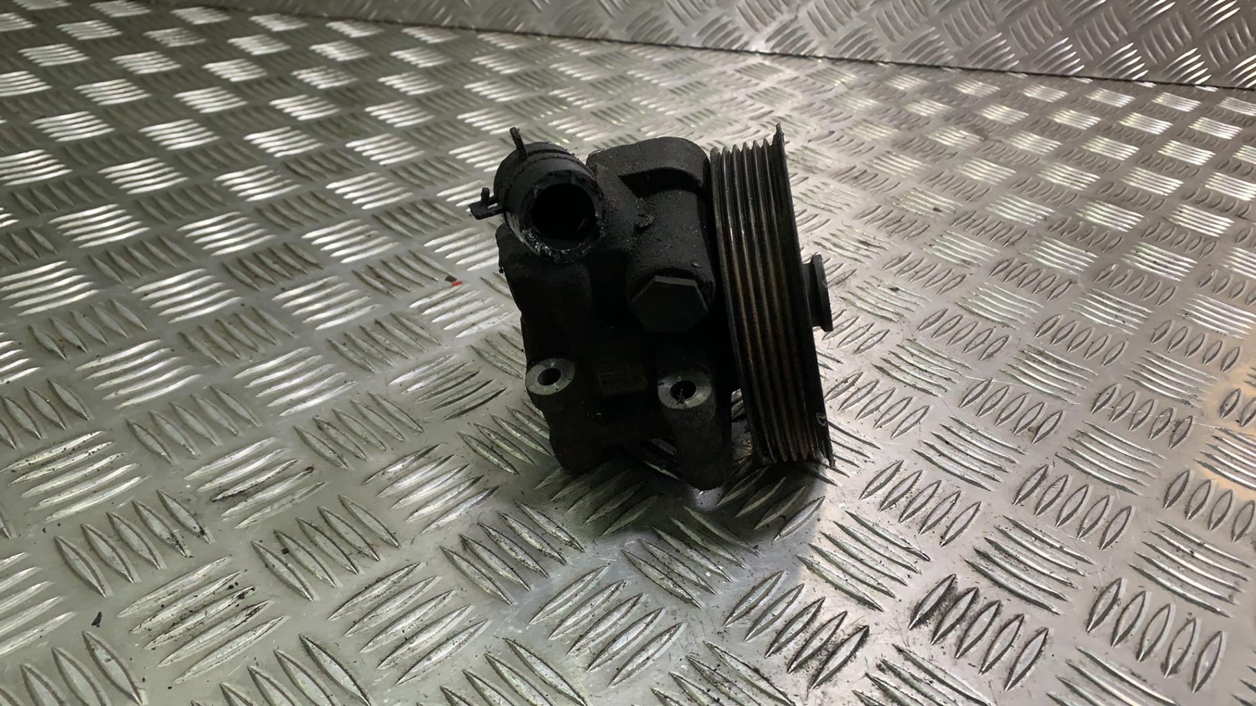 Pompe de direction FORD KA 1 PHASE 1 Essence - 1