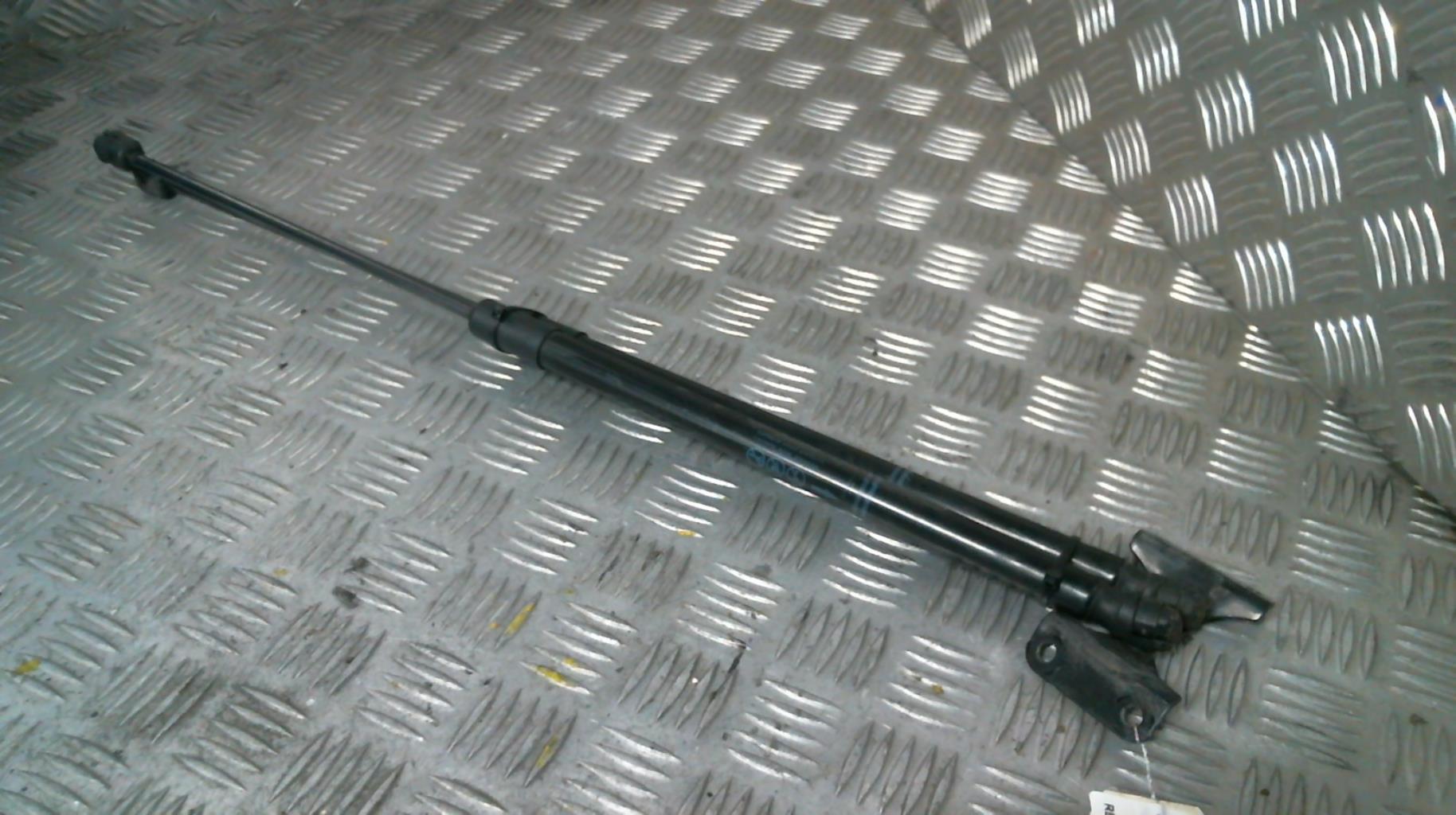 Verin de coffre OPEL CORSA E Essence - 1