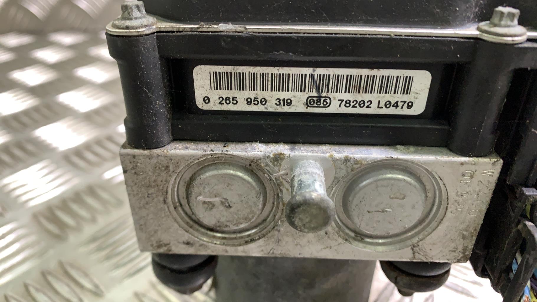 Blocco ABS (antibloccaggio freni) CITROEN C8 Diésel - 1