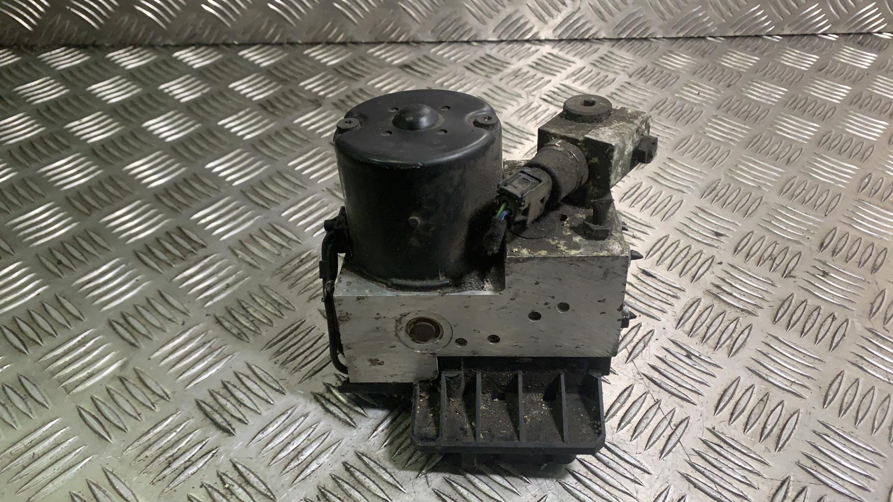 Blocco ABS (antibloccaggio freni) MERCEDES CLASSE S 220 Diésel - 1