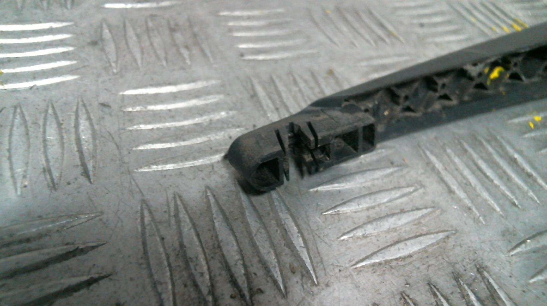 Braccio tergicristallo posteriore CITROEN C4 1 PHASE 1 Gasolina - 1