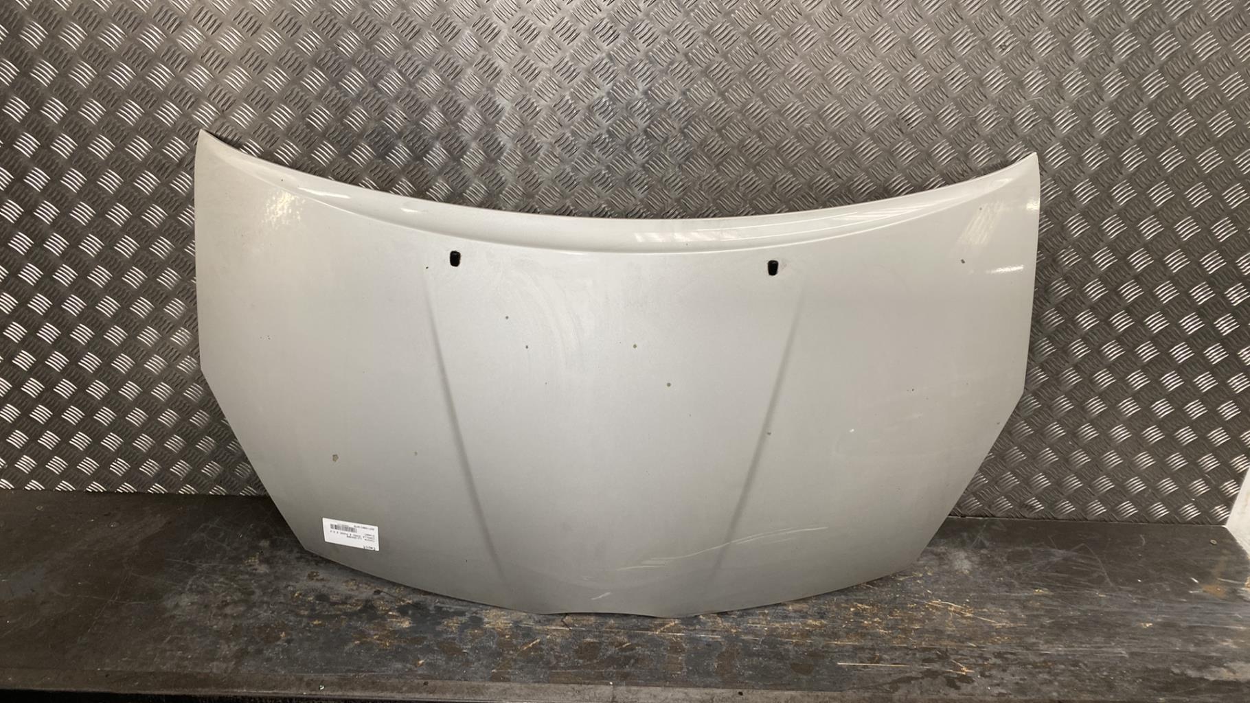 Capot TOYOTA COROLLA VERSO 2 PHASE 2 Diesel - 1