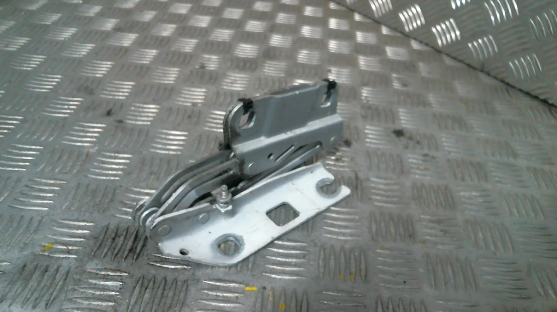 Cerniera cofano MERCEDES CLASSE M 164 PHASE 1 Diésel - 1