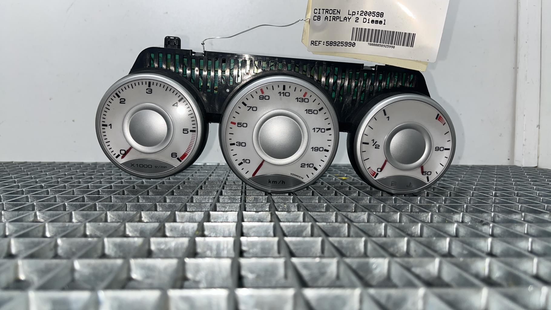 Compteur CITROEN C8 Diesel - 1