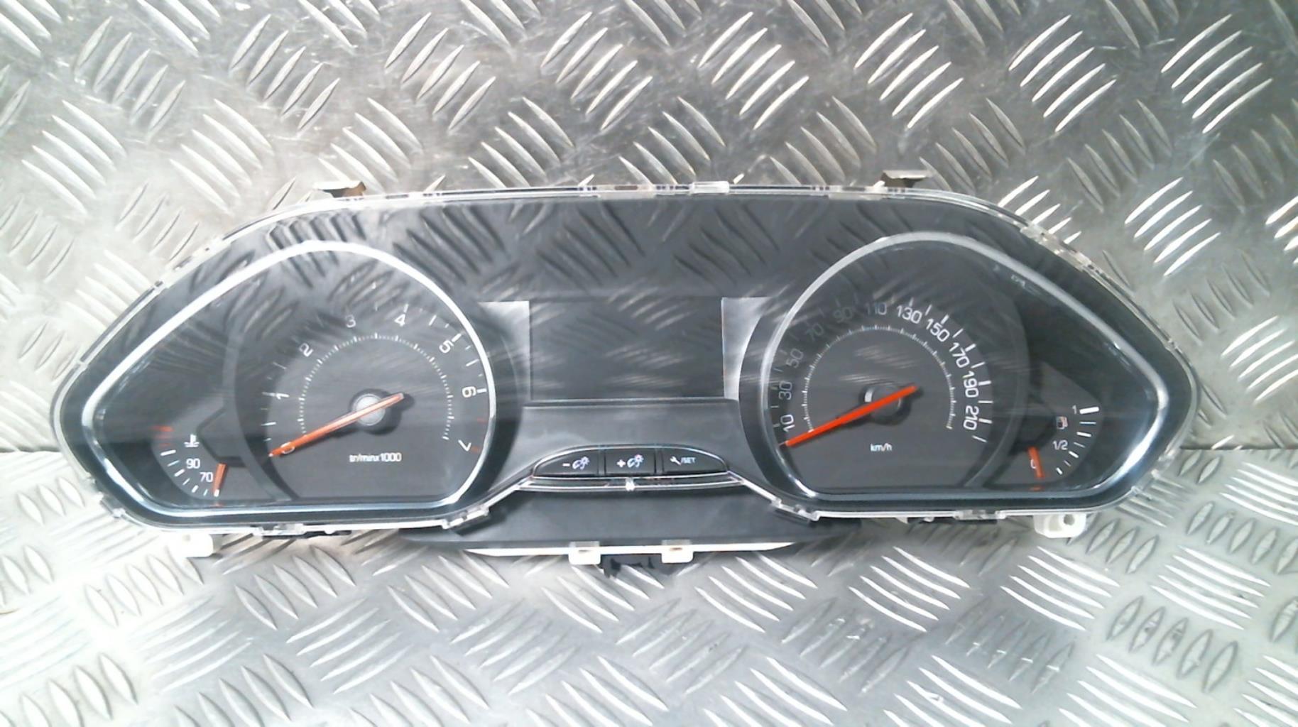 Compteur PEUGEOT 208 1 PHASE 1 Essence - 1