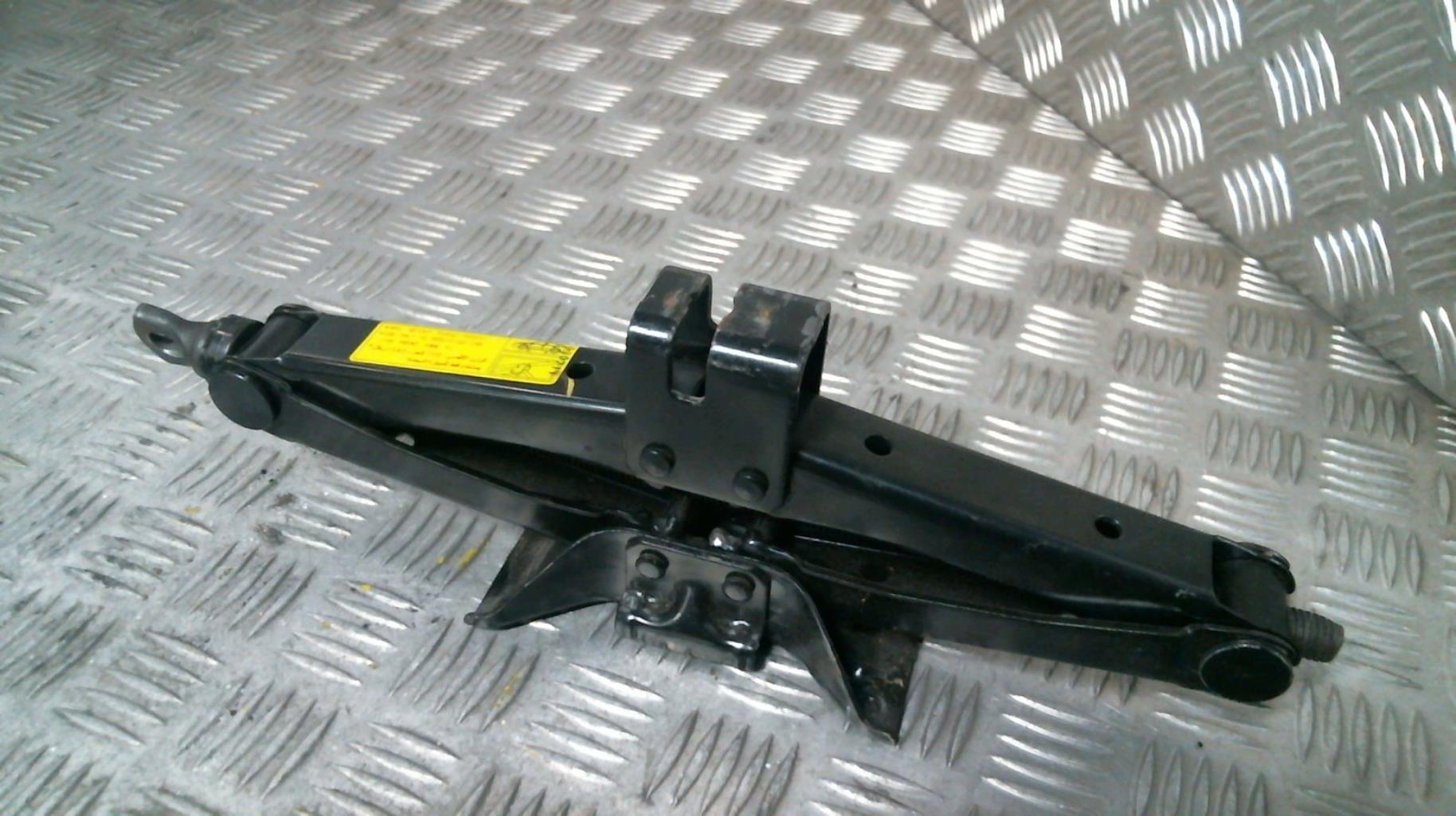 Cric HYUNDAI MATRIX PHASE 1 Diesel - 1