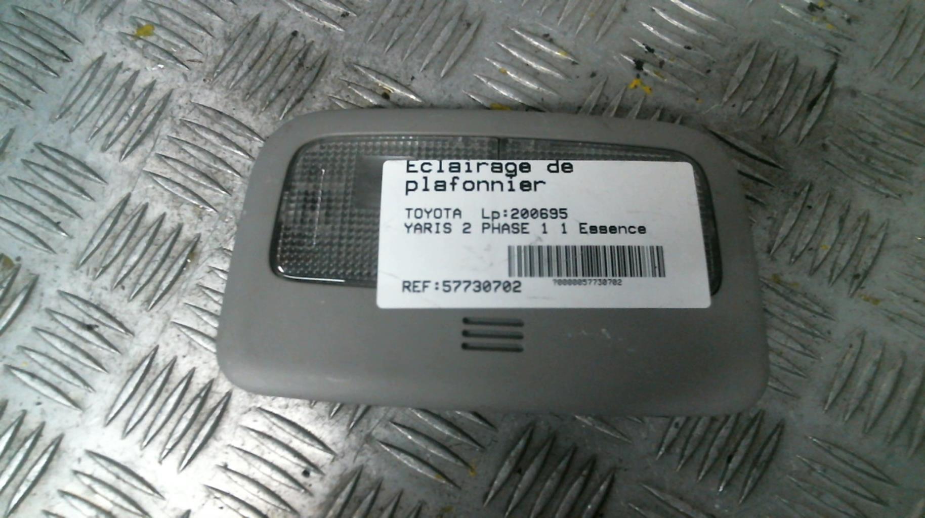 Luce di cortesia TOYOTA YARIS 2 PHASE 1 Gasolina - 1