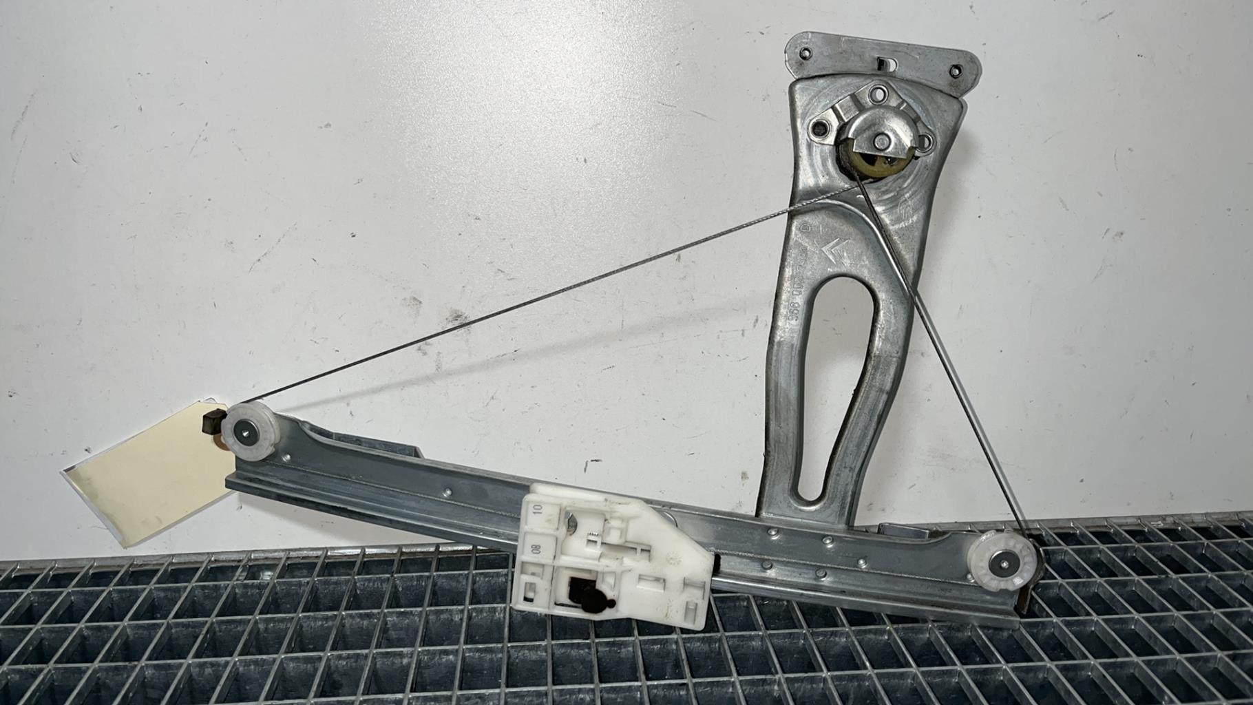 Alzacristalli manuale posteriore destro CITROEN C3 1 PHASE 2 Gasolina - 1