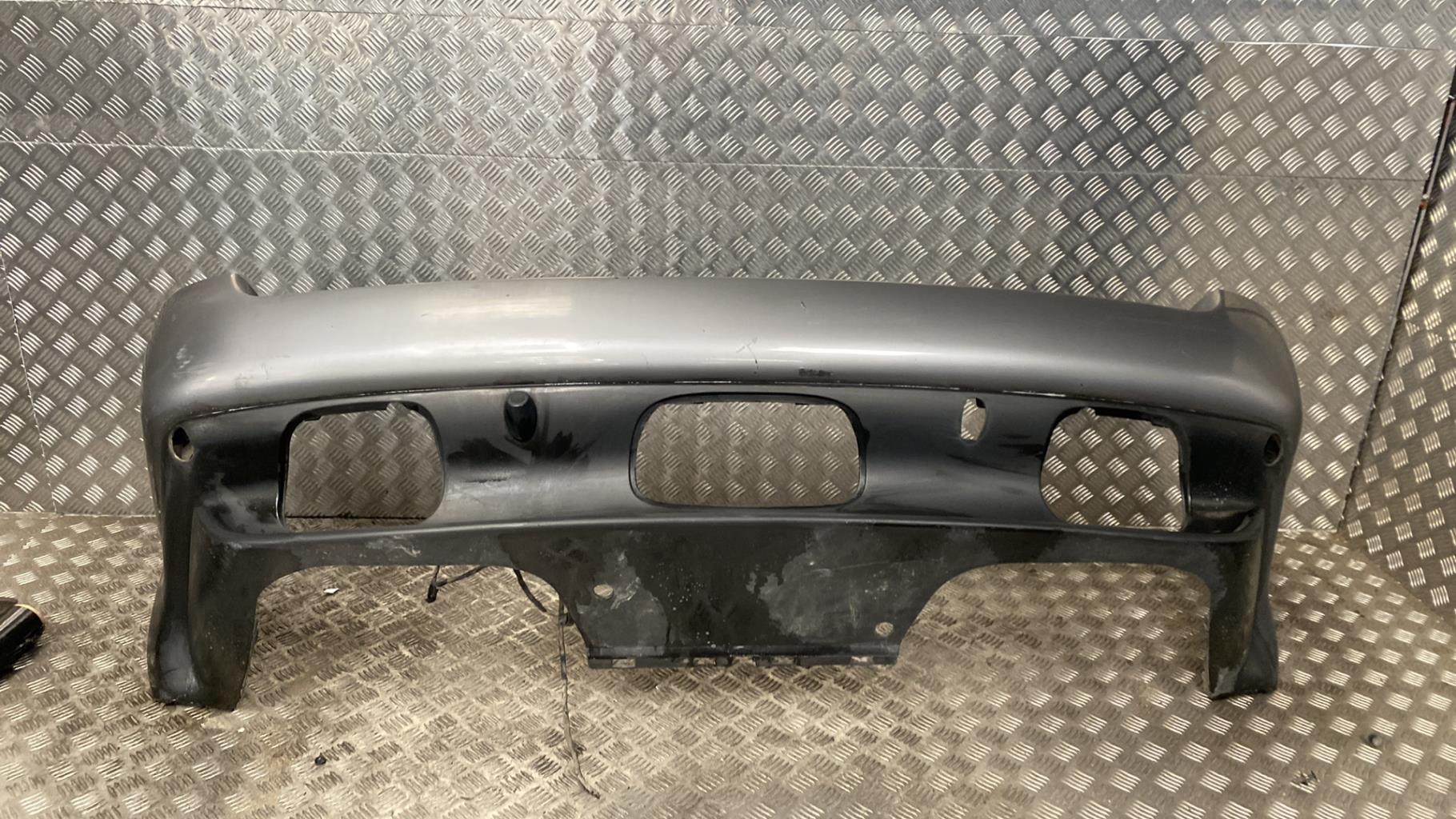 Parachoques trasero BMW X5 E53 Diésel - 1