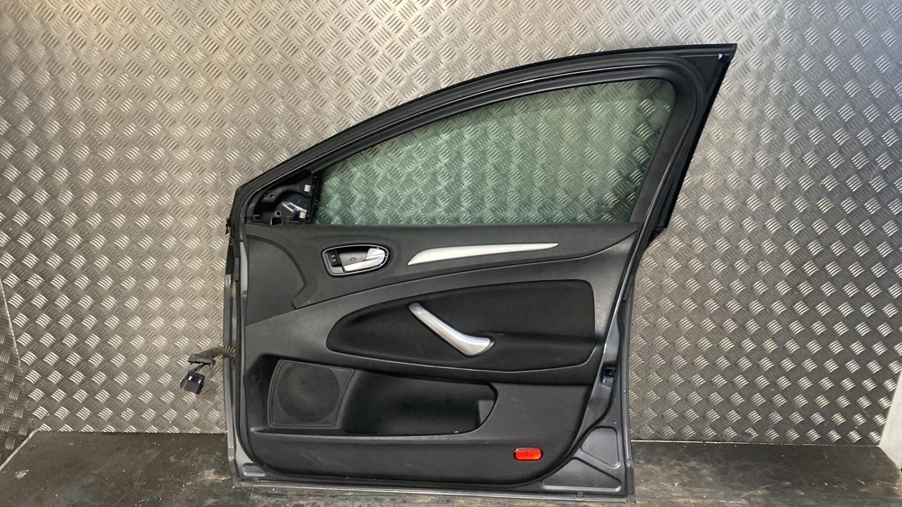 Portiera anteriore destra FORD MONDEO 3 PHASE 1 Diésel - 1