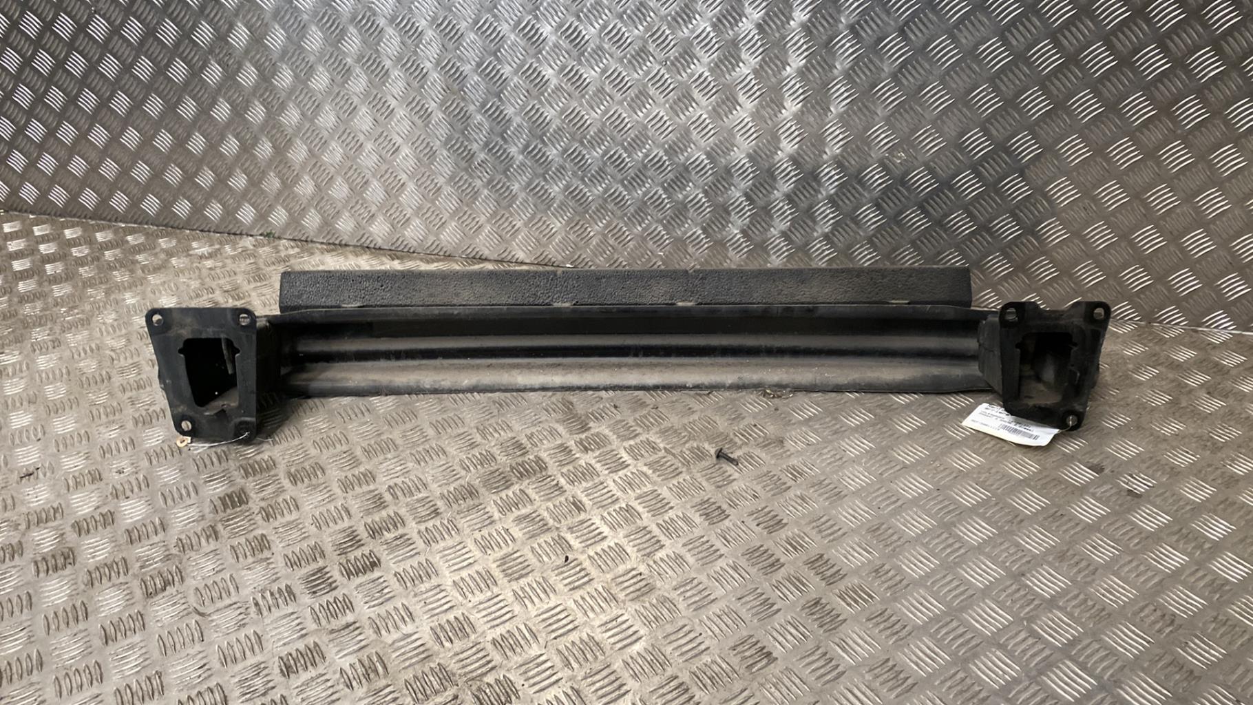 Traversa rinforzo paraurti posteriore VOLKSWAGEN PASSAT 5 BREAK Diésel - 1