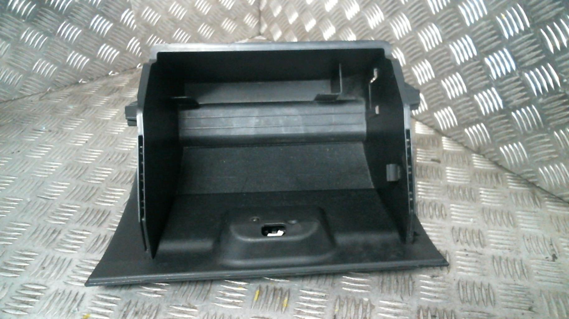 Vano portaoggetti FORD FIESTA 5 PHASE 2 Diésel - 1