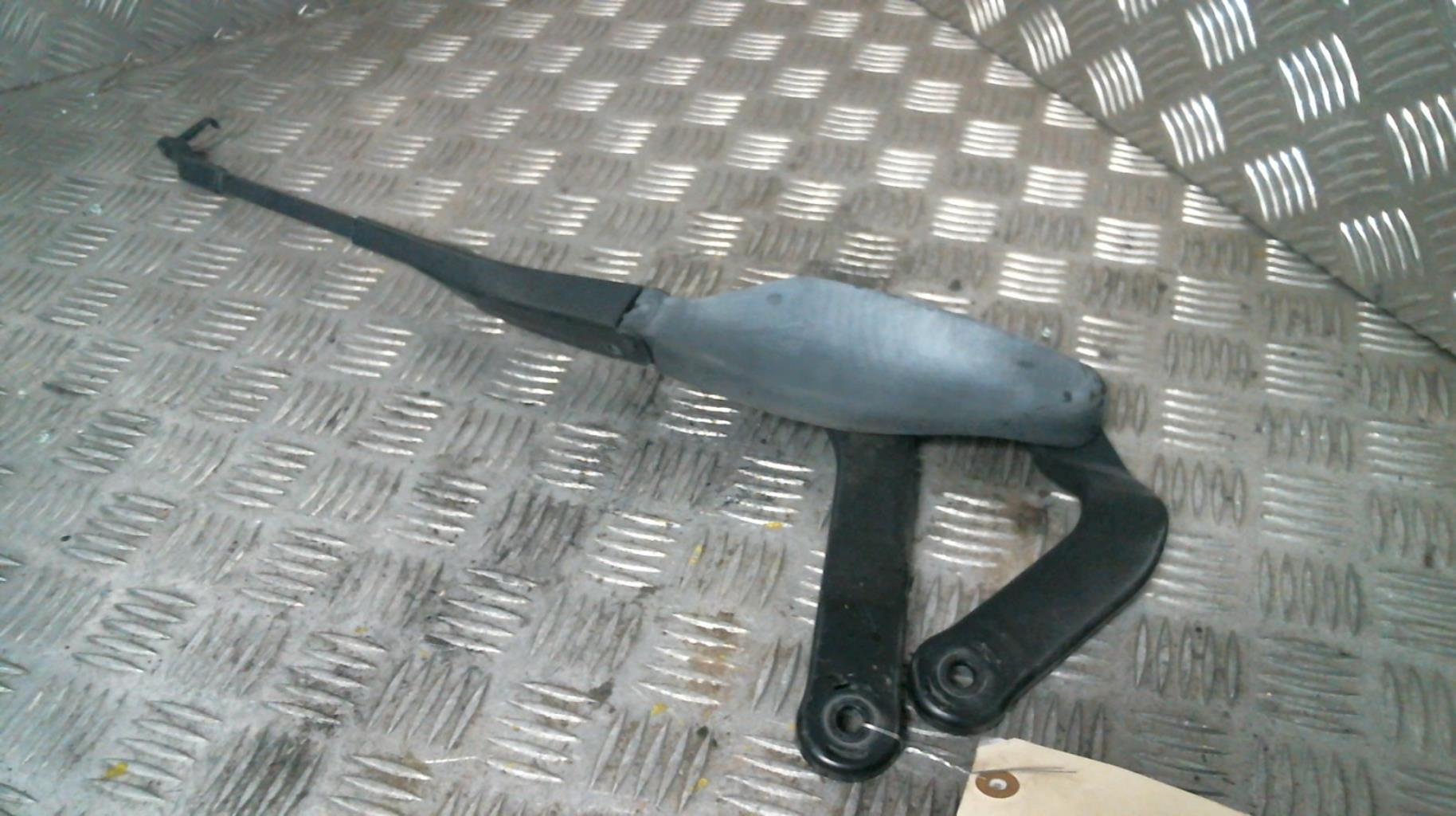 Braccio tergicristallo anteriore destro MERCEDES CLASSE E 211 PHASE 1 Diésel - 1