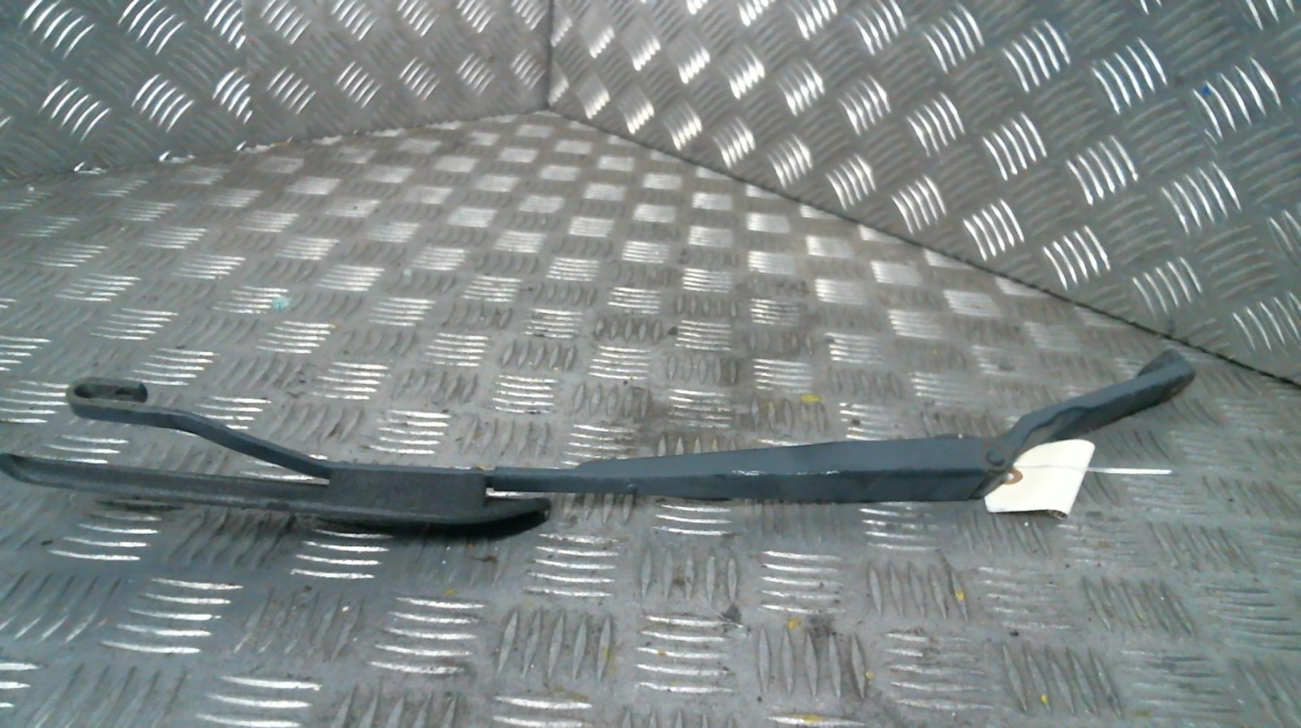 Braccio tergicristallo anteriore sinistro HYUNDAI PONY 3 Gasolina - 1
