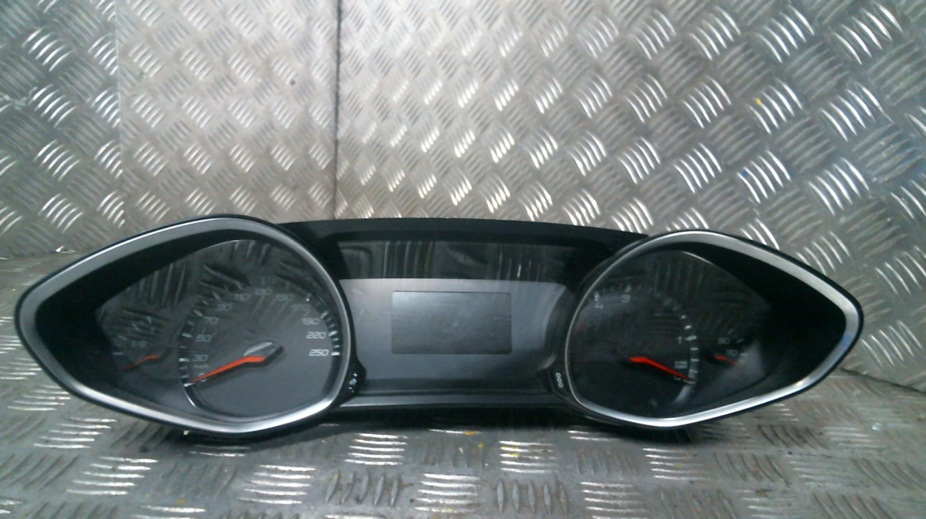 Compteur PEUGEOT 308 2 PHASE 1 Diesel - 1