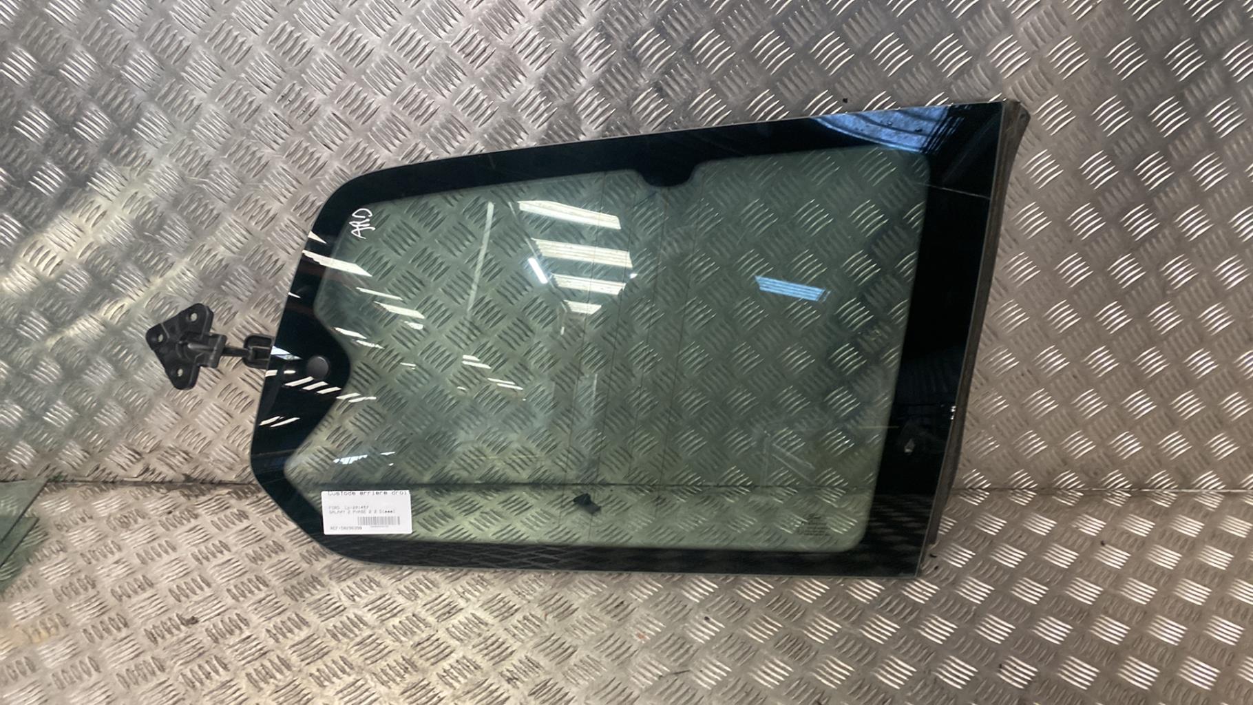 Custode arriere droit FORD GALAXY 2 PHASE 2 Diesel - 1