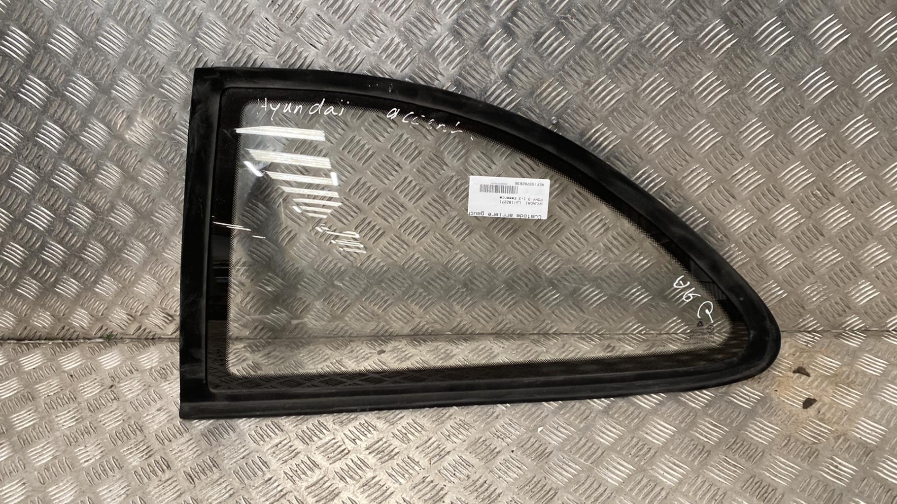 Ventanilla triangular trasera izquierda HYUNDAI PONY 3 Gasolina - 1