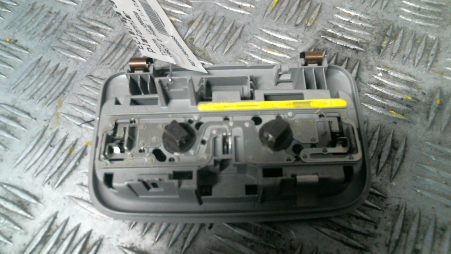 Luce di cortesia TOYOTA YARIS 2 PHASE 1 Diésel - 1