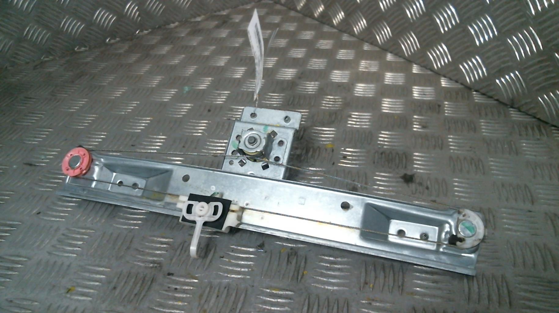Alzacristalli manuale posteriore destro OPEL CORSA D PHASE 1 Diésel - 1