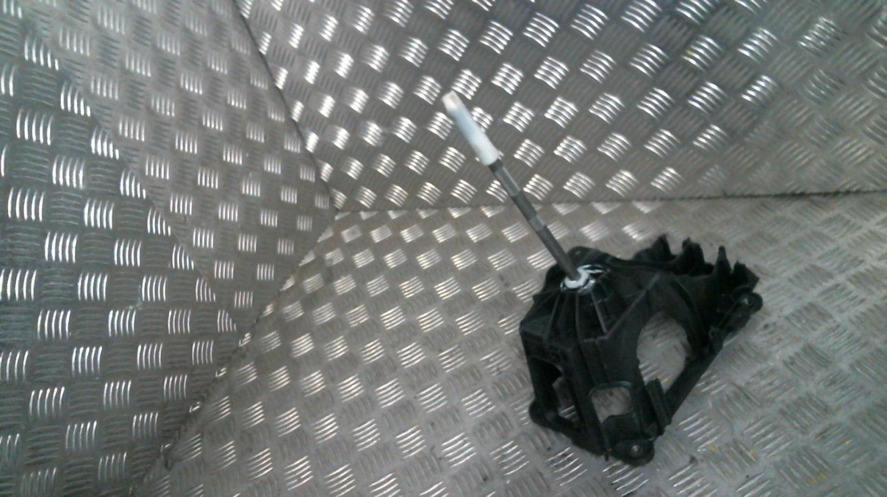 Levier de vitesses RENAULT TWINGO 3 PHASE 1 Essence - 1
