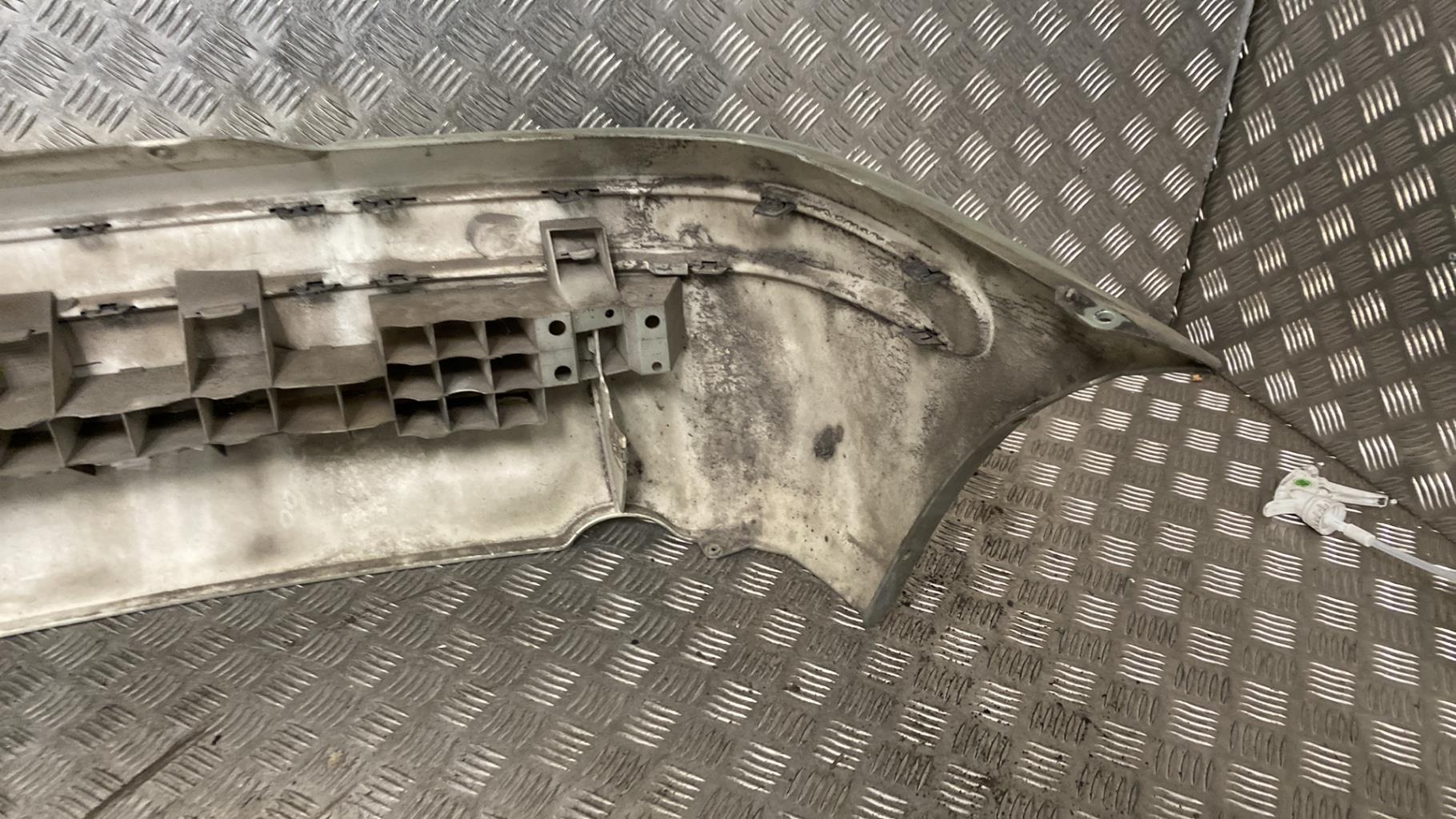 Paraurti posteriore RENAULT MEGANE 1 PHASE 2 Gasolina - 1