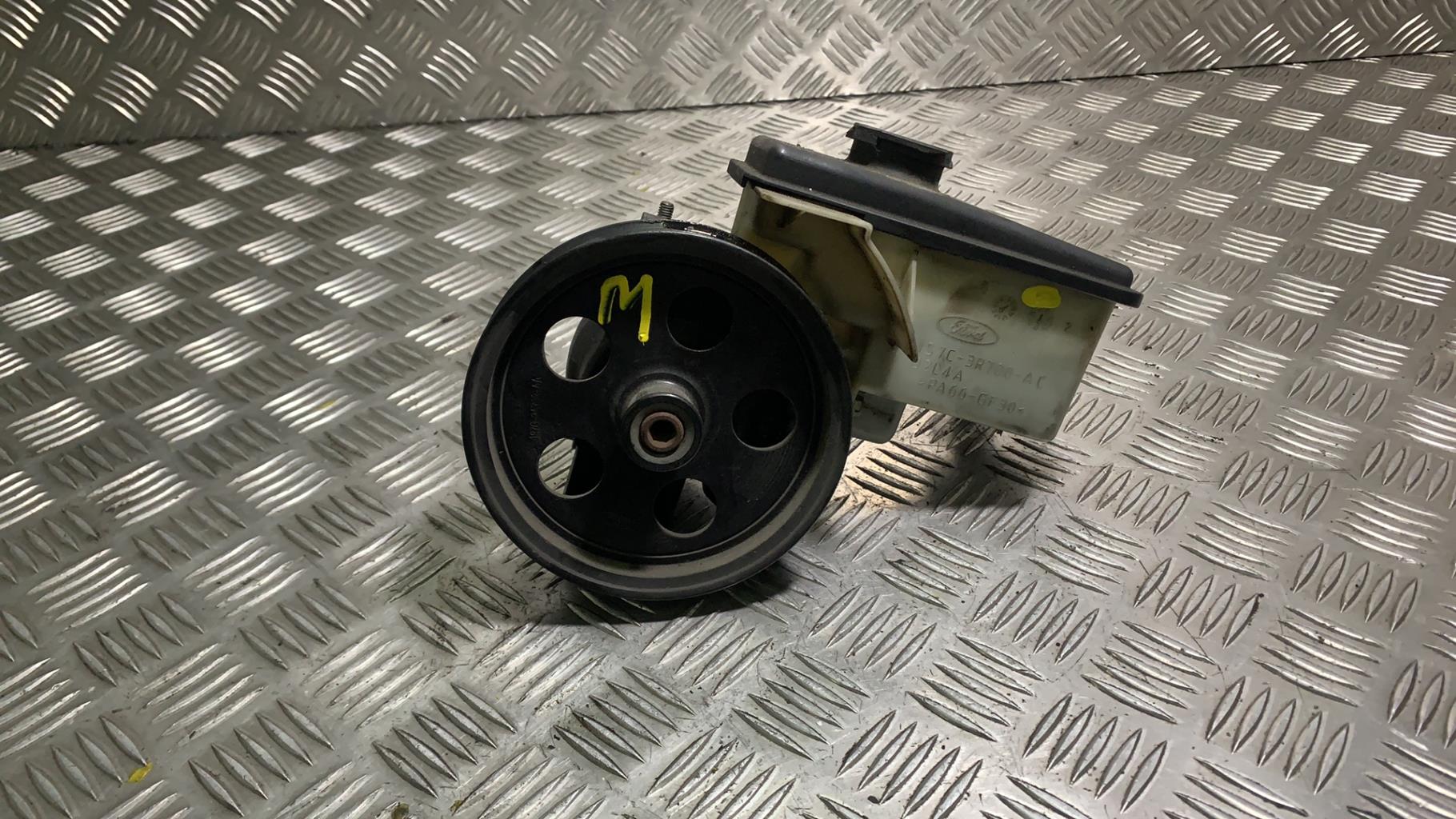 Pompe de direction FORD MONDEO 2 Essence - 1