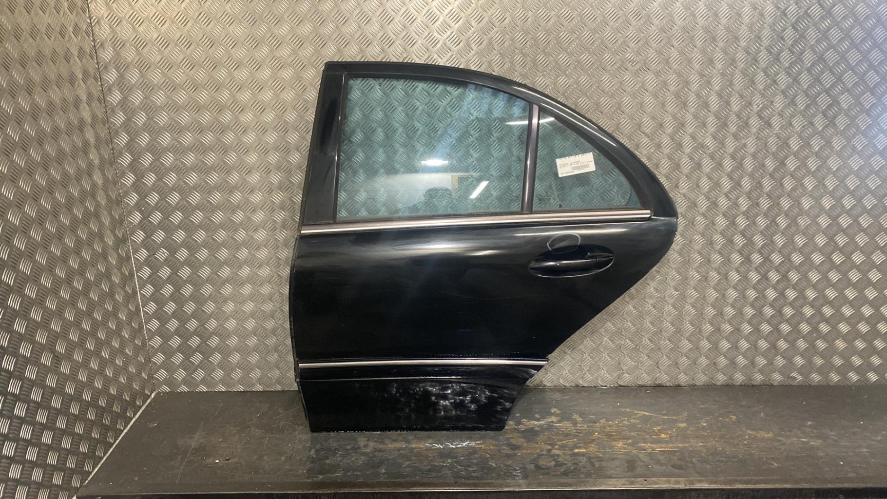 Portiera posteriore sinistra MERCEDES CLASSE C 203 PHASE 2 Diésel - 1