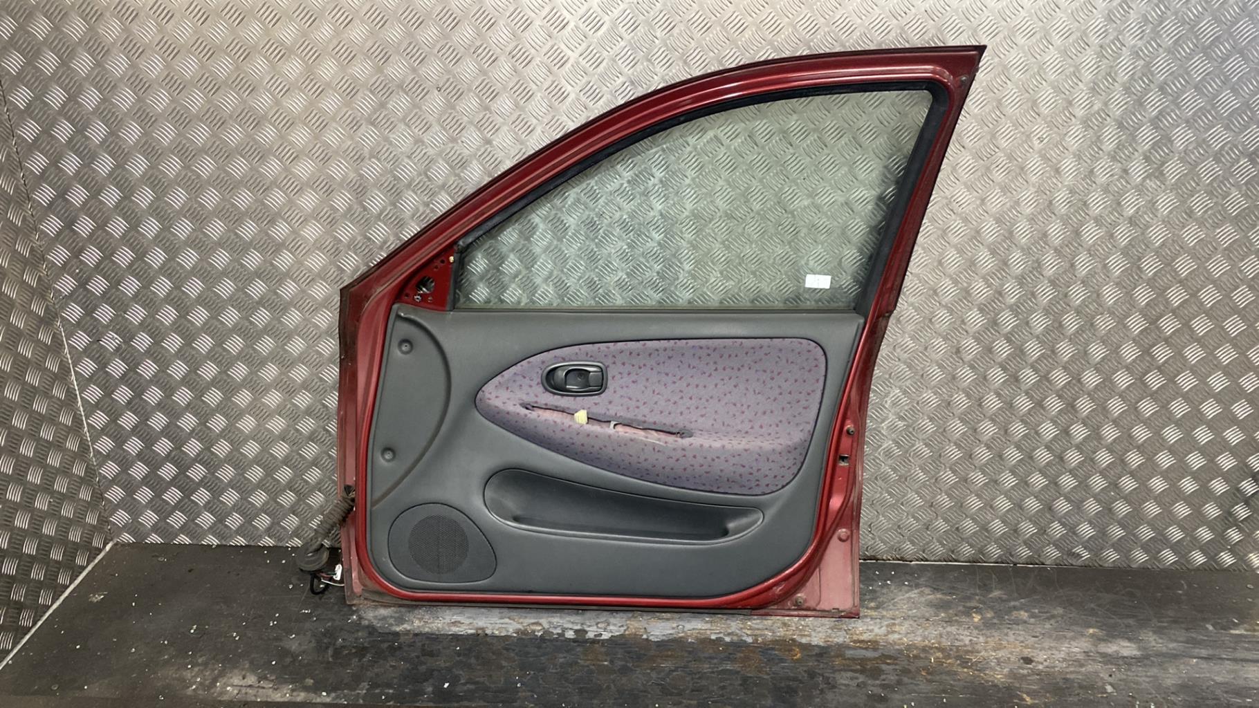 Portiera anteriore destra HYUNDAI LANTRA 2 BREAK  - 1