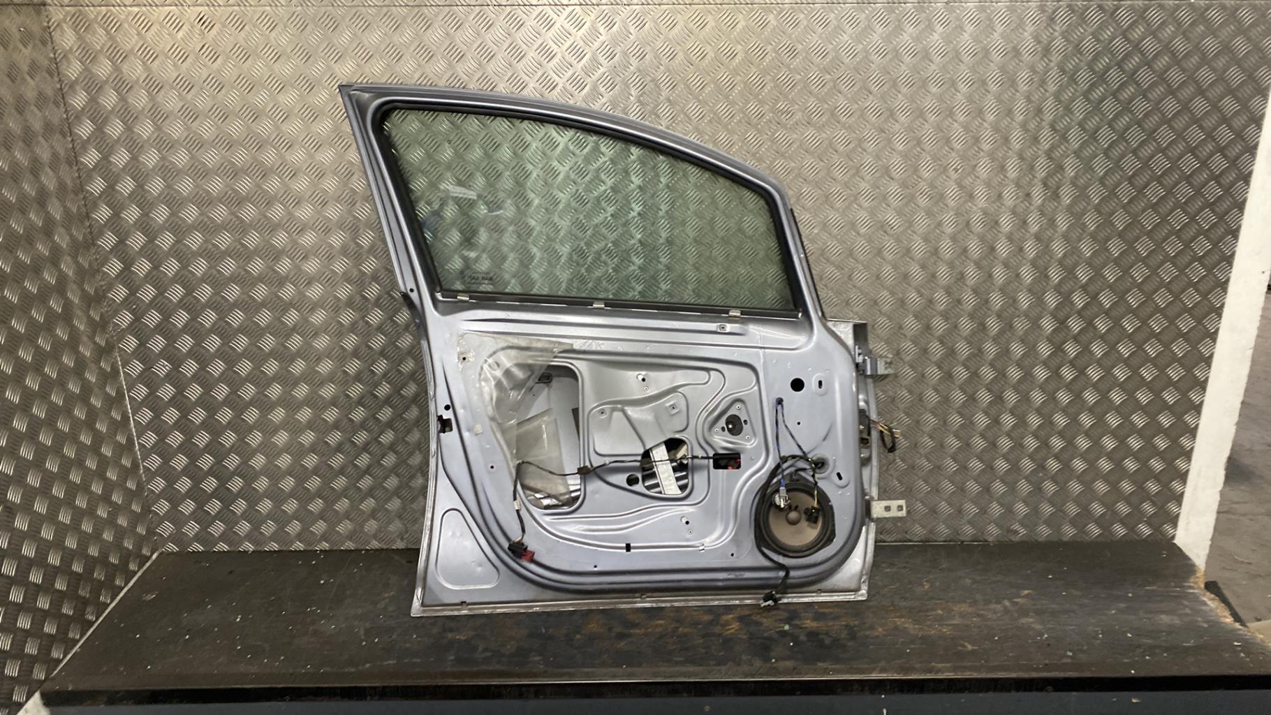 Portiera anteriore sinistra OPEL CORSA D PHASE 1 Diésel - 1