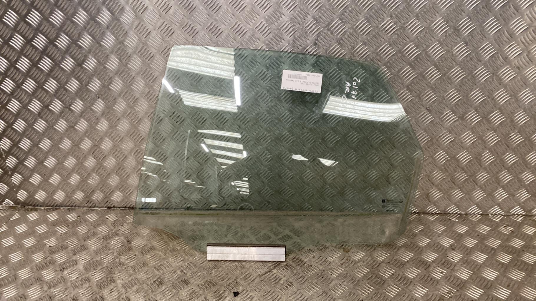 Vetro posteriore sinistro OPEL VECTRA B PHASE 2 Gasolina - 1
