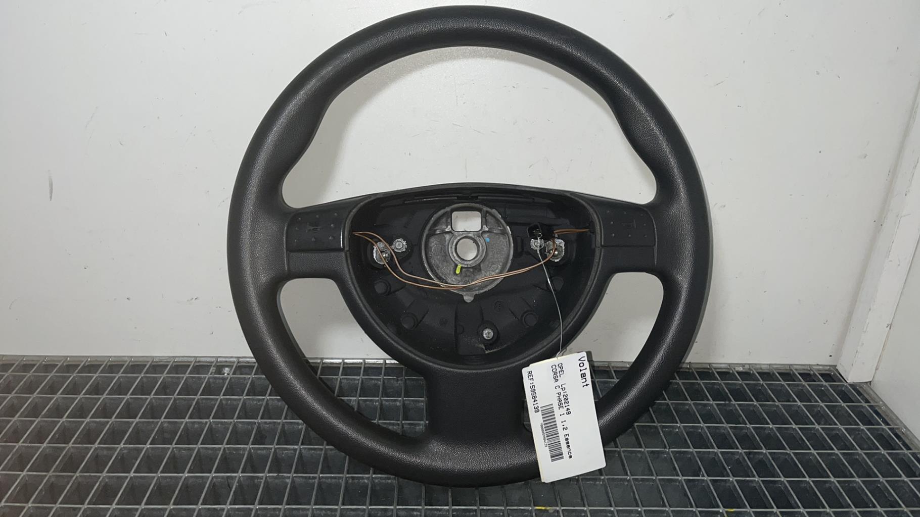Volant OPEL CORSA C PHASE 1 Essence - 1