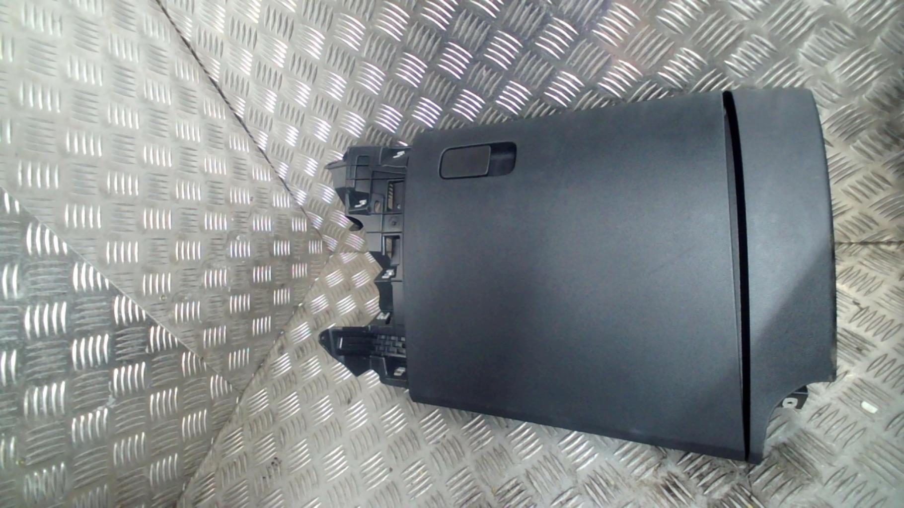 Vano portaoggetti VOLKSWAGEN UP PHASE 2 Gasolina - 1