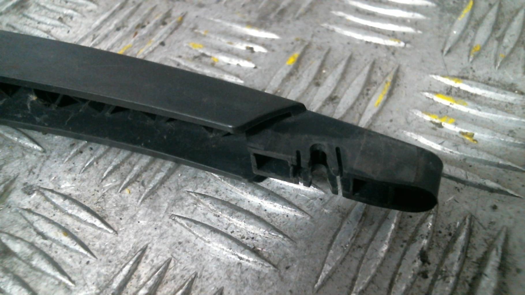 Limpiaparabrisas trasero FORD C-MAX 2 PHASE 1 Diésel - 1