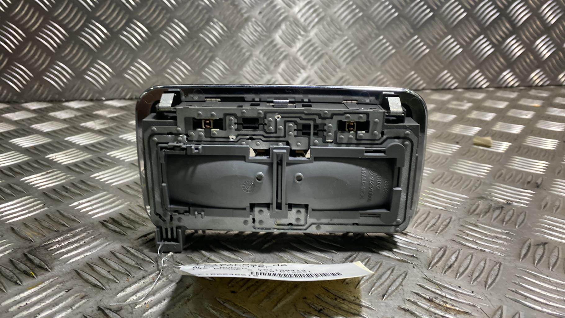 Eclairage de plafonnier ALFA ROMEO 147 PHASE 2 Diesel - 1