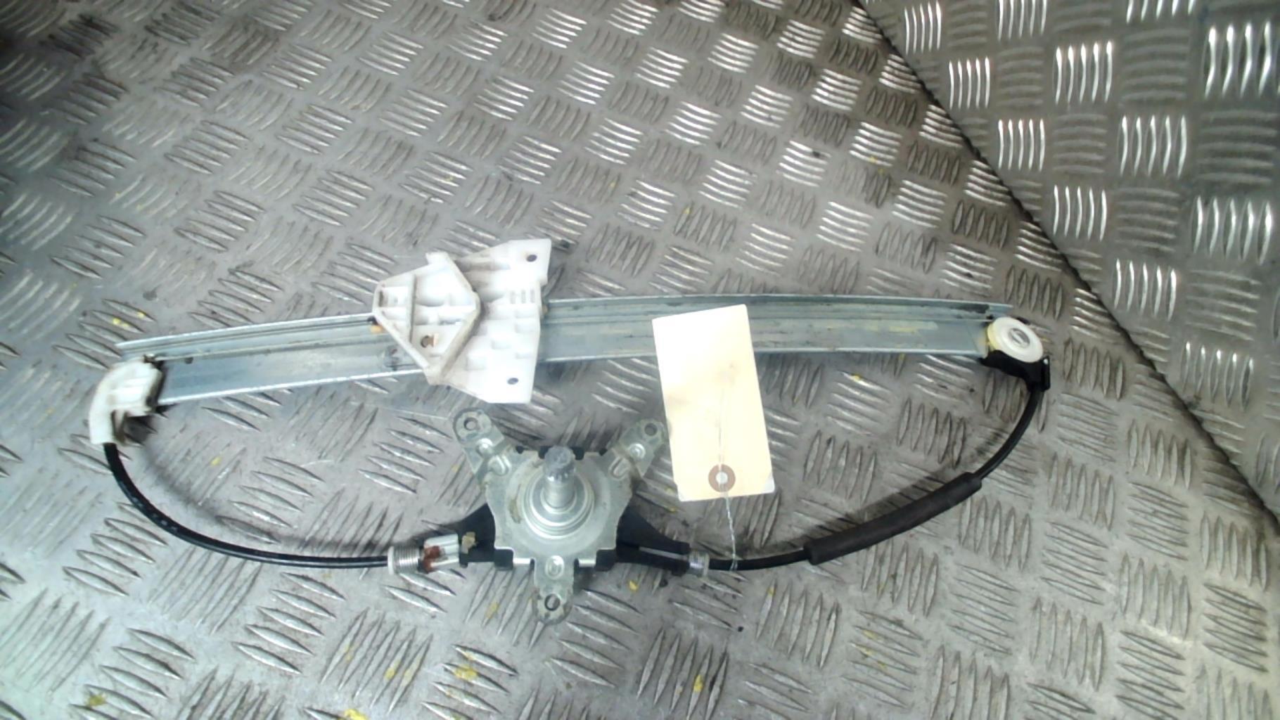 Alzacristalli manuale posteriore destro MAZDA 2 2 PHASE 1 Diésel - 1