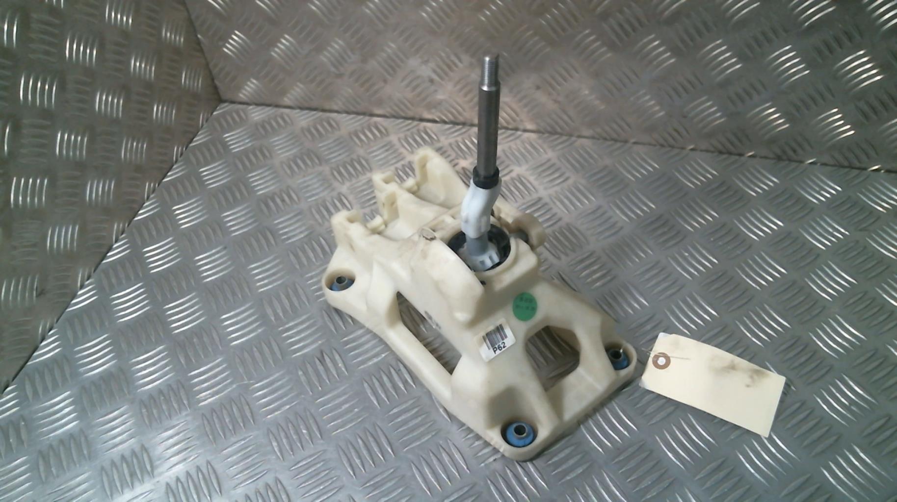 Levier de vitesses HYUNDAI I 30 2 PHASE 1 Diesel - 1