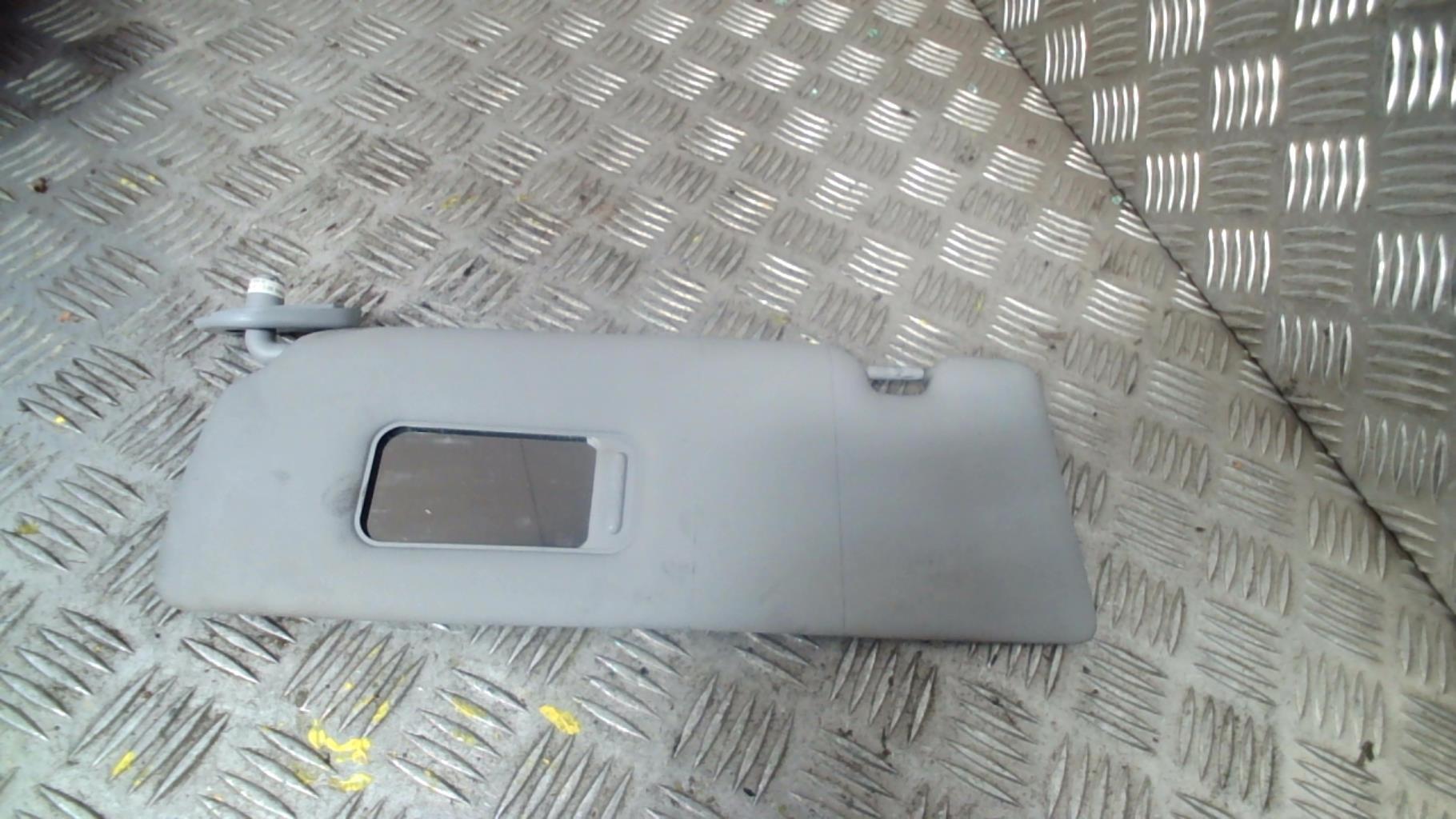 Visiera parasole sinistra BMW SERIE 1 E87 PHASE 1 Diésel - 1