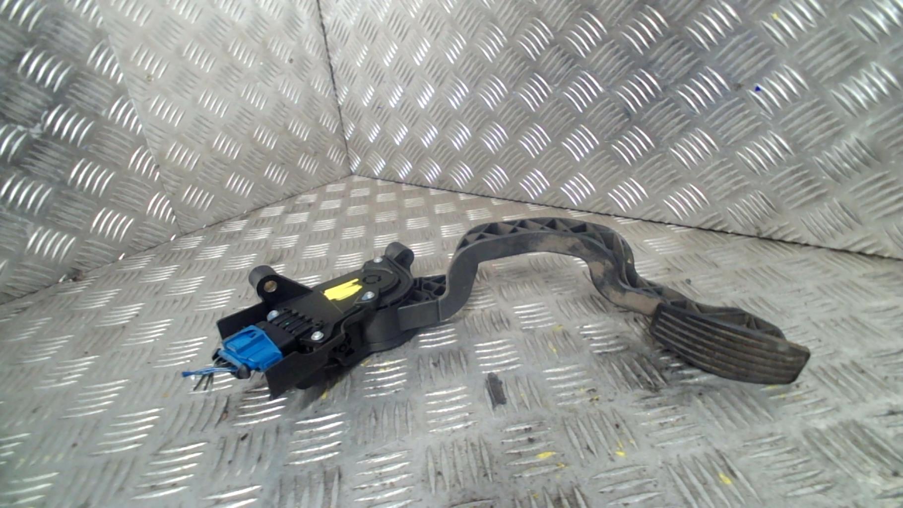 Pedale acceleratore FIAT BRAVO 2 Diésel - 1