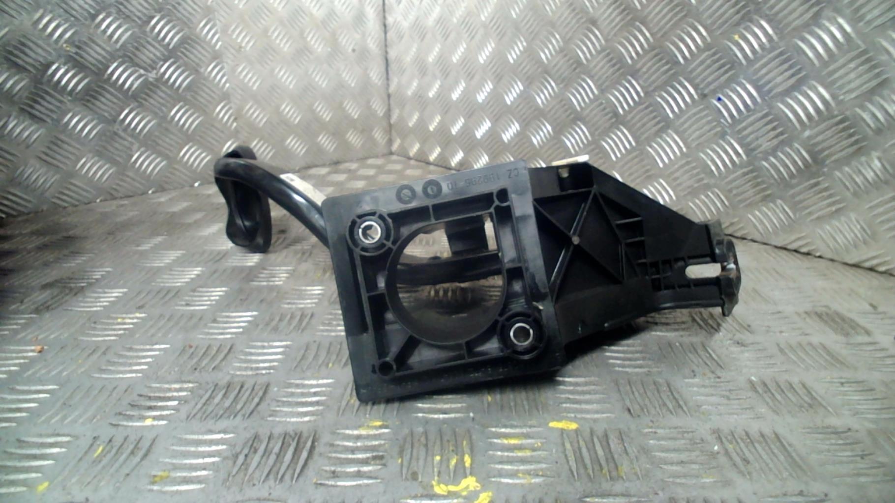 Pedale de frein MINI MINI 3 F60 COUNTRYMAN PHASE 1 BREAK Diesel - 1