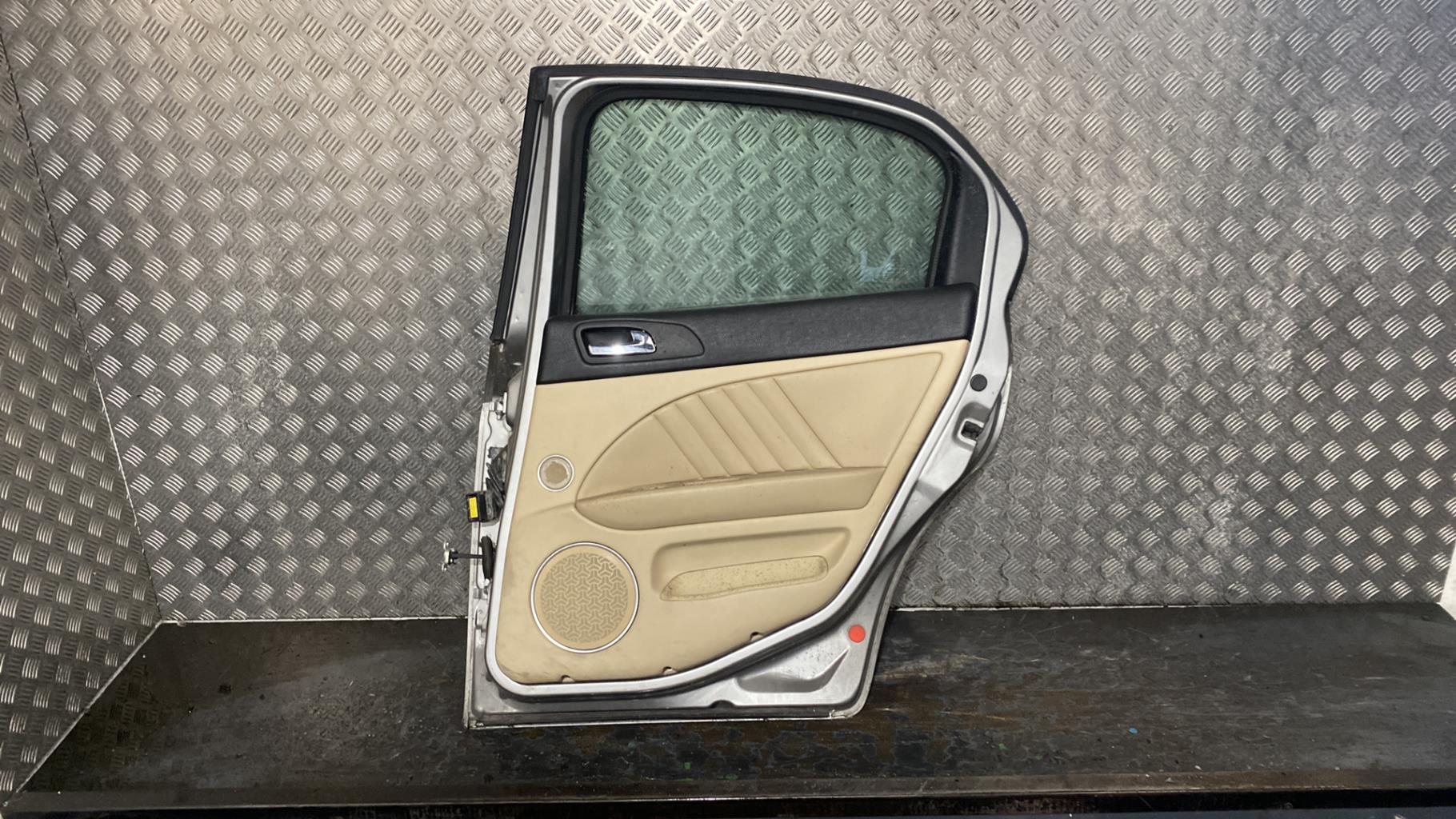 Portiera posteriore destra ALFA ROMEO 159 Diésel - 1