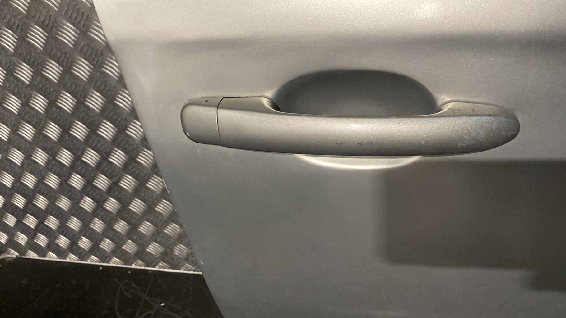 Portiera anteriore destra FIAT BRAVO 2 Diésel - 1