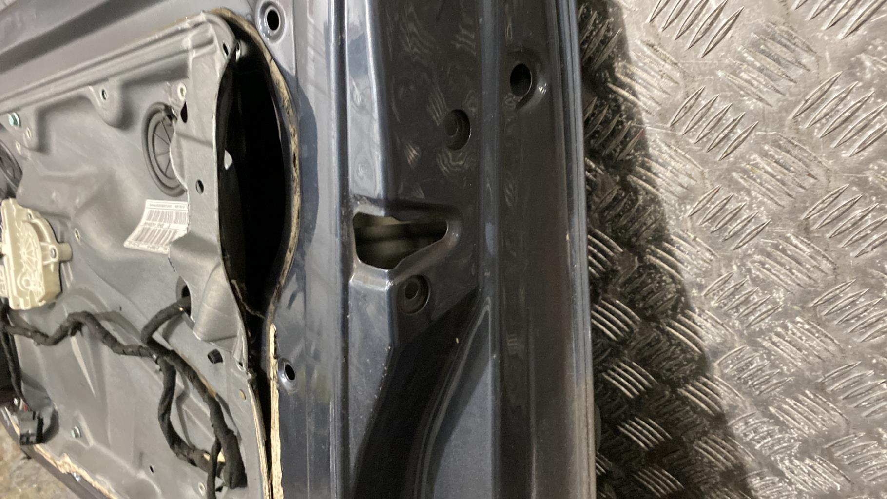 Portiera anteriore destra VOLKSWAGEN GOLF 4 Diésel - 1