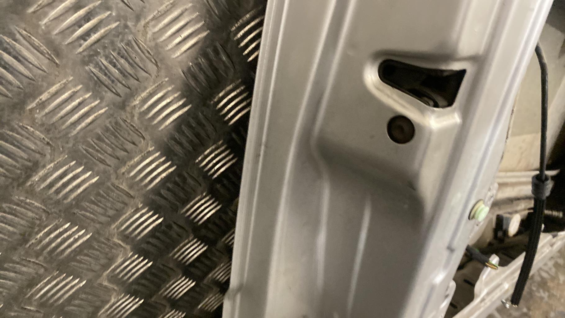 Portiera anteriore sinistra SKODA FABIA 1 PHASE 1 Diésel - 1