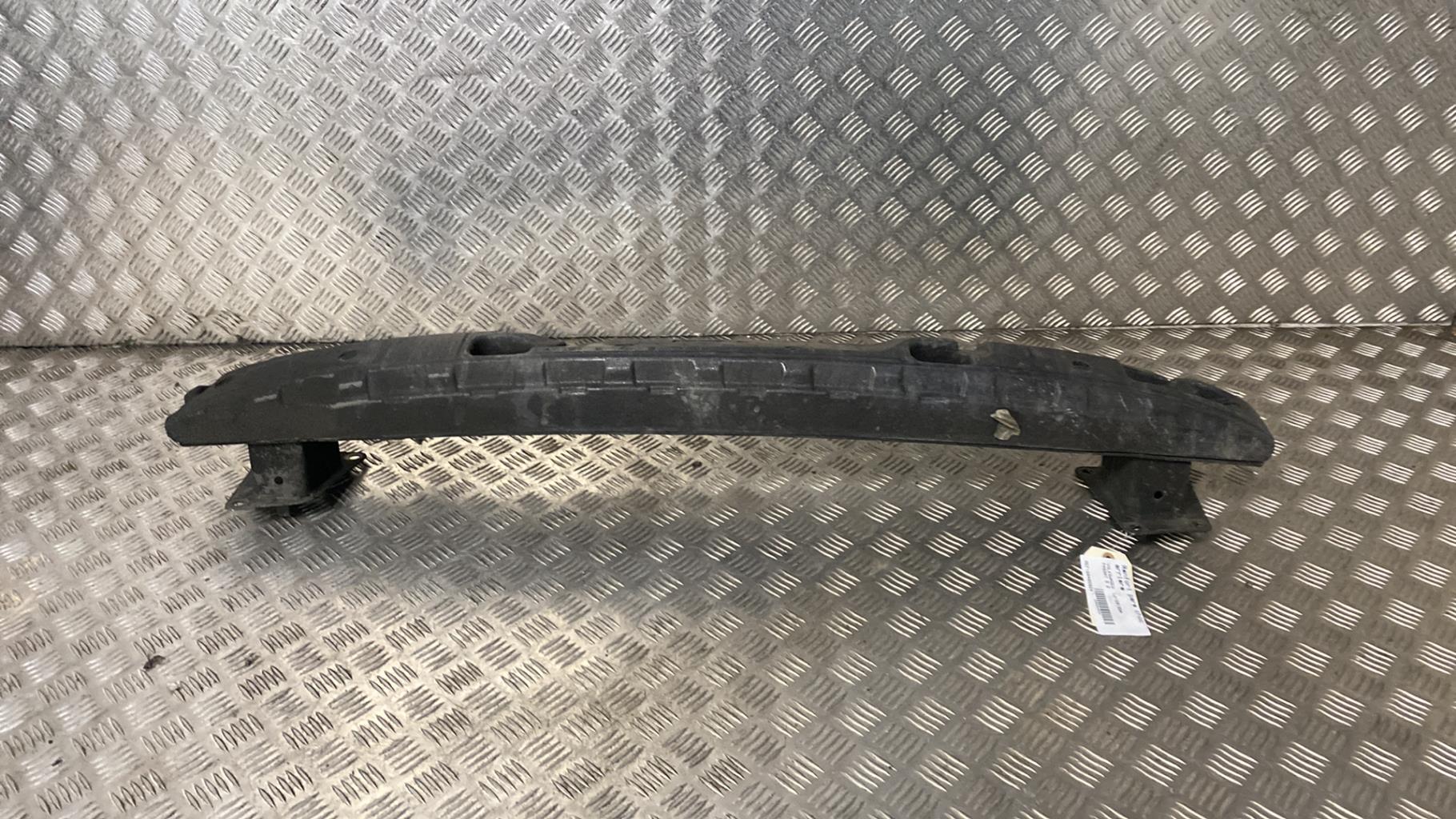 Traversa rinforzo paraurti posteriore VOLKSWAGEN PASSAT 5 Diésel - 1