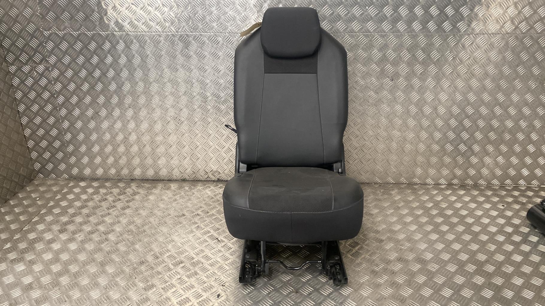 Siege arriere central CITROEN C4 PICASSO 2 PHASE 1 Diesel - 1