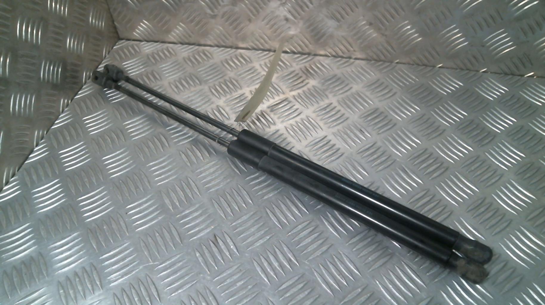 Verin de coffre HYUNDAI I 30 2 PHASE 1 Diesel - 1
